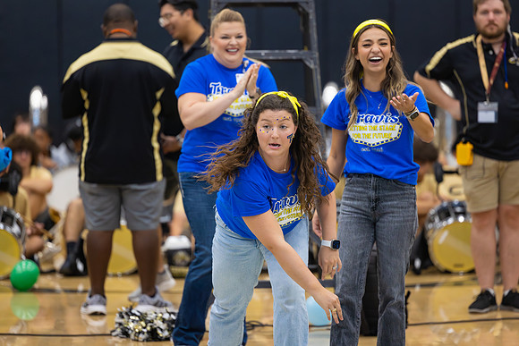 250808 CHS (Peet) Feeder Pep Rally-94