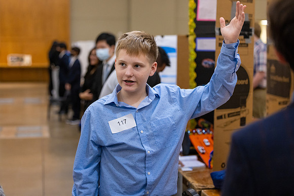 5V5A3255