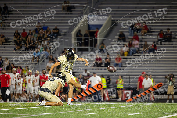 261008 Caney Creek vs Conroe Football - Riley Santler-20