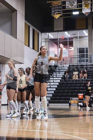 260922 TWHS vs. CHS Volleyball-27