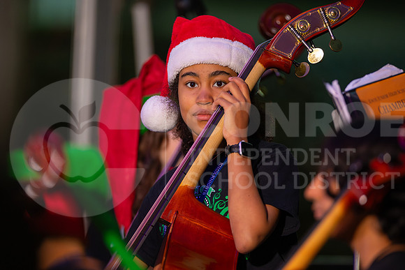241205 Holly Jolly Jingle-72