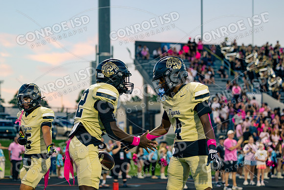 261008 Caney Creek vs Conroe Football - Riley Santler-11