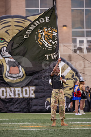 240830 Elsik vs CHS Football - Ainsley Stewart-22