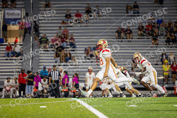 261008 Caney Creek vs Conroe Football - Riley Santler-15