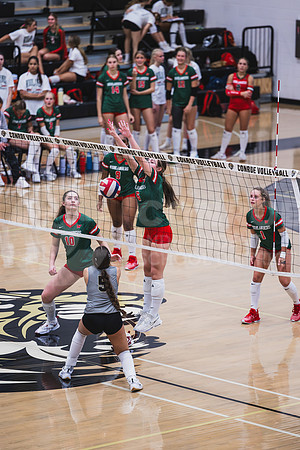260922 TWHS vs. CHS Volleyball-7