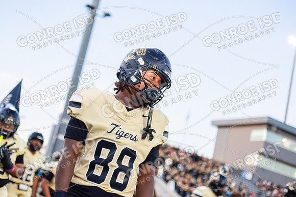 261008 Caney Creek vs Conroe Football - Riley Santler-8