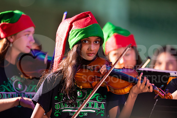 241205 Holly Jolly Jingle-70