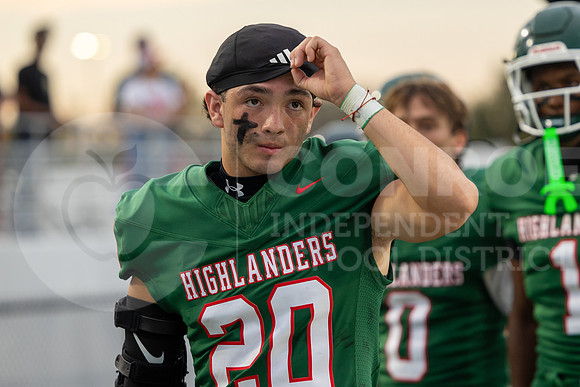 260828 Bridgeland vs TWHS Football - Evelyn Reinhardt-7