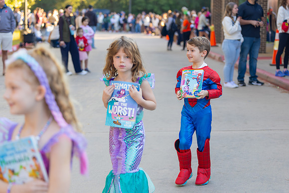 261023 Galatas Storybook Parade-27
