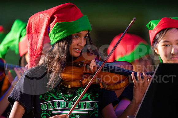 241205 Holly Jolly Jingle-79