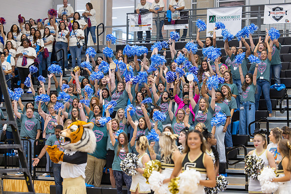 250808 CHS (Peet) Feeder Pep Rally-31