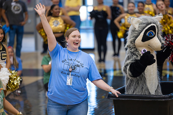 250808 CHS (Peet) Feeder Pep Rally-104