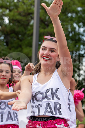 230927 Red and Green Parade - Taryn Farsnworth-73
