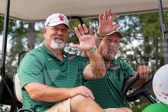 230927 Red and Green Parade - Taryn Farsnworth-79