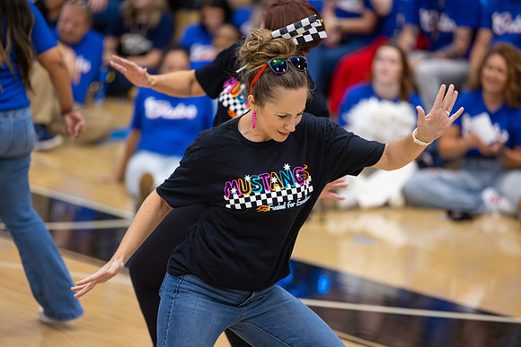 250808 CHS (Peet) Feeder Pep Rally-106