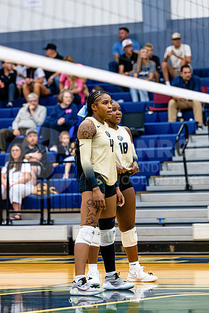250819 CPHS vs Conroe Volleyball - Louis Plantenga-28