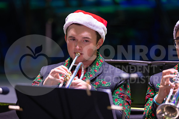 241205 Holly Jolly Jingle-52