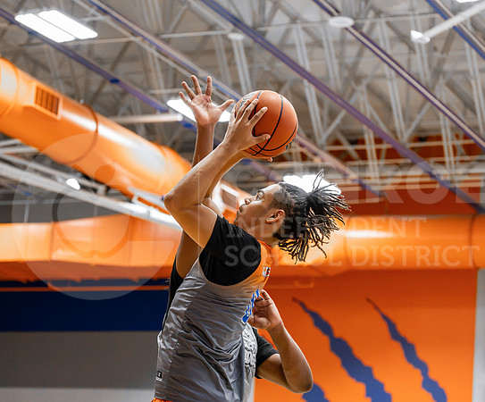 231014 GOHS v North Forest Basketball - Ralph Tallent-23