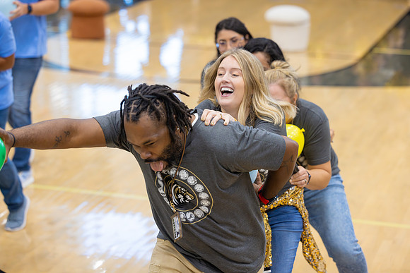 250808 CHS (Peet) Feeder Pep Rally-75