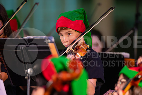 241205 Holly Jolly Jingle-78