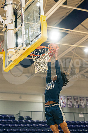 252802 CPHS vs Horn Boys Basketball - Jia Esparza-4