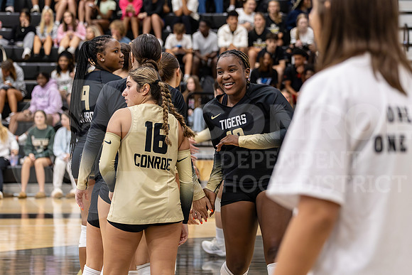 240827 College Park vs Conroe Volleyball - Caroline Rodriguez-20