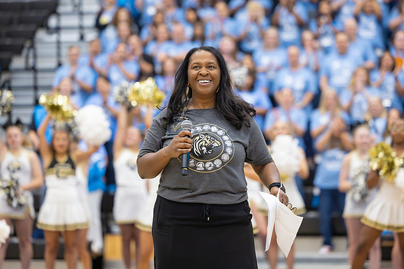 250808 CHS (Peet) Feeder Pep Rally-28