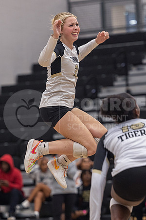 241015 Grand Oaks vs CHS VB - Isabella Todd-63