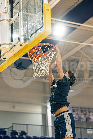 252802 CPHS vs Horn Boys Basketball - Jia Esparza-10