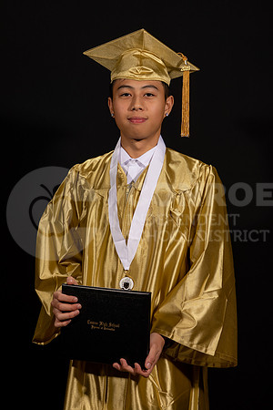 19MidYearGraduation-2