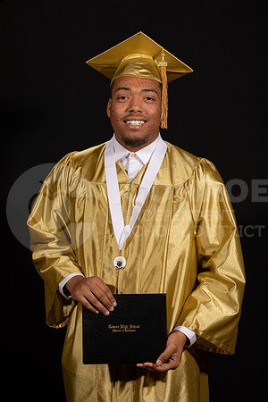 19MidYearGraduation-3