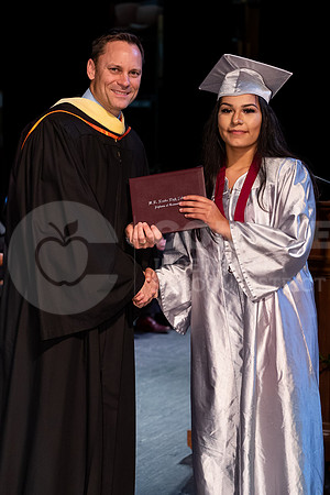 19MidYearGraduation-119