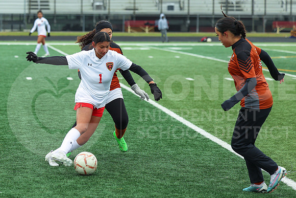 250110 CCHS vs Alvin Girls Soccer - Bryant Benitez-24