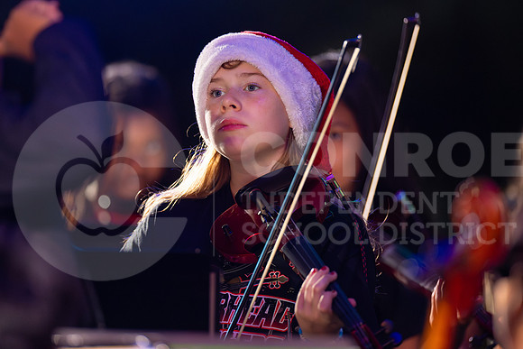 241205 Holly Jolly Jingle-42