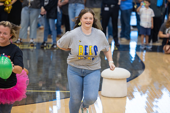250808 CHS (Peet) Feeder Pep Rally-55