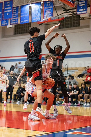 250108 CCHS vs ORHS Boys Basketball - Emma Warzon-27