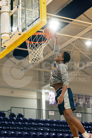 252802 CPHS vs Horn Boys Basketball - Jia Esparza-7