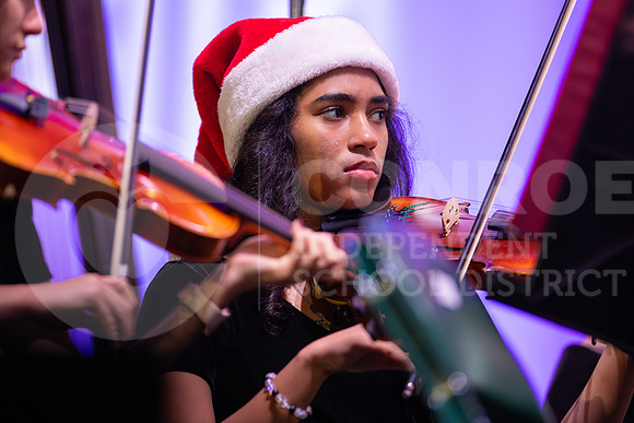241205 Holly Jolly Jingle-145