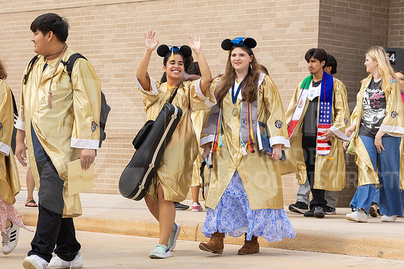 250515 CHS Last Walk-51