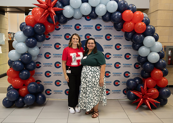 5Y2A3366 Job Fair-85