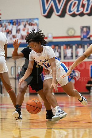 241210 CHS vs ORHS Girls Basketball- Emma Warzon-25