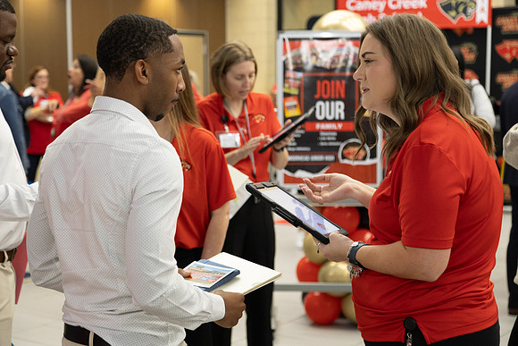 5Y2A3337 Job Fair-65