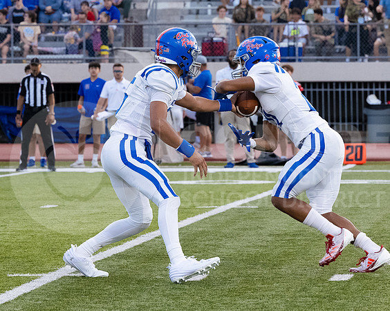 240829 ORHS vs Klein Football - Emma Warzon-26