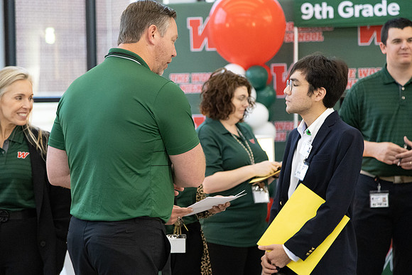 5Y2A3327 Job Fair-59