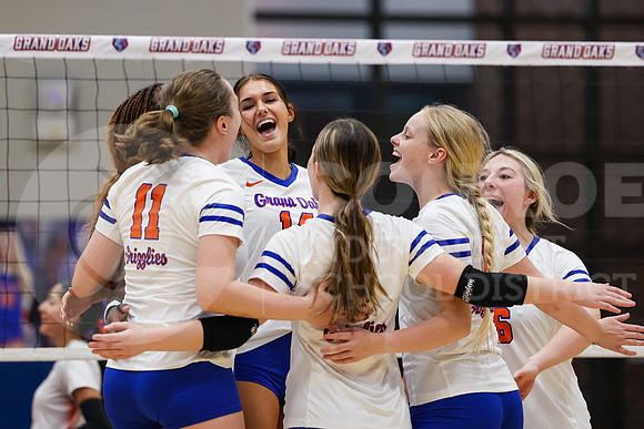 241029 CCHS vs GOHS VB - Bryant Benitez-49