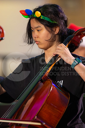 241205 Holly Jolly Jingle-23