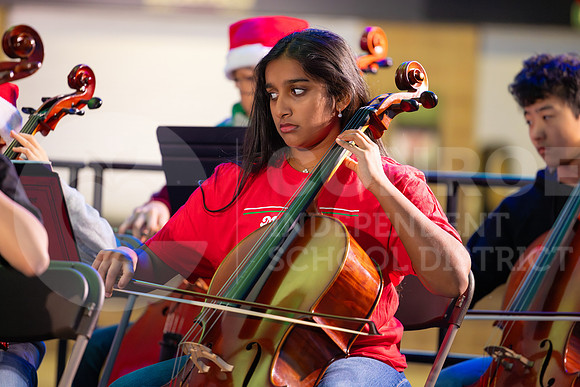 241205 Holly Jolly Jingle-29