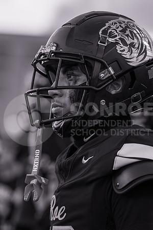 240830 Elsik vs CHS Football - Ainsley Stewart-70