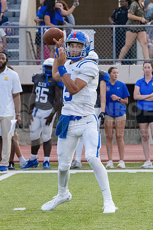 240829 ORHS vs Klein Football - Emma Warzon-27
