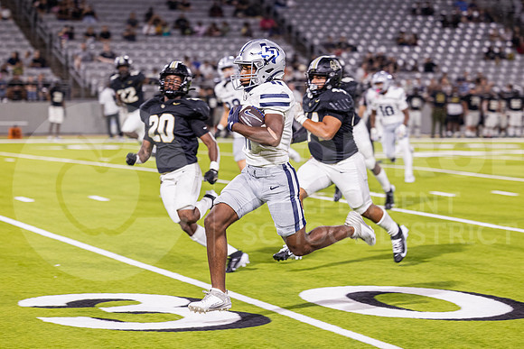 240830 CY PARK vs CPHS Football - Jia Esparza-101